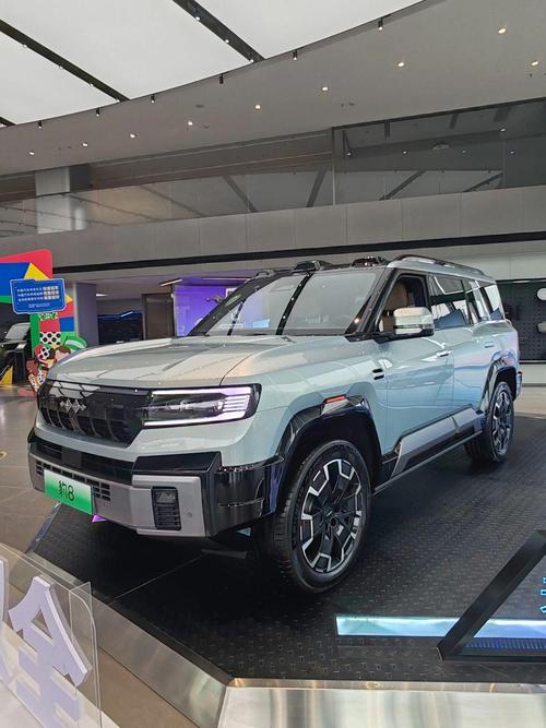 惠州56比亚迪方程豹硬派越野的爆款，英菲尼迪35周年与你共成长